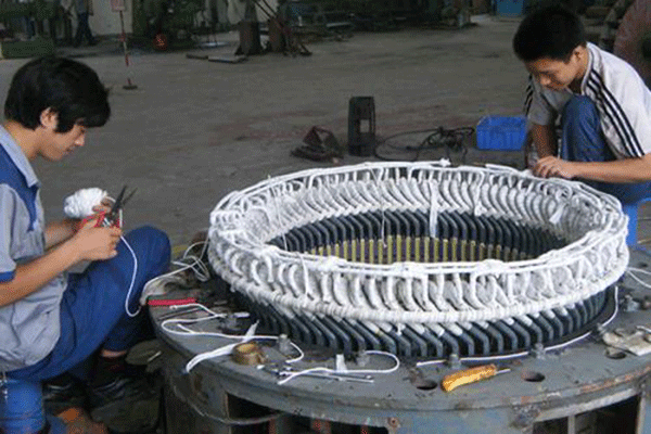 西安西瑪高壓電機(jī)外殼帶電的主要原因和過程解析。