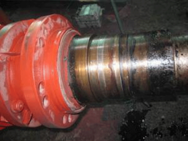 如何檢查高壓電動(dòng)機(jī)的通風(fēng)和軸承的潤(rùn)滑是否正常？