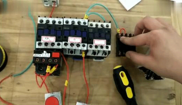 Y系列高壓三相異步電動(dòng)機(jī)的功率控制需要哪些元件？